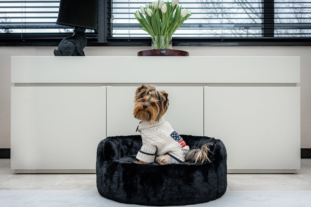 Yin Yang Ultra Plush Pet Sofa