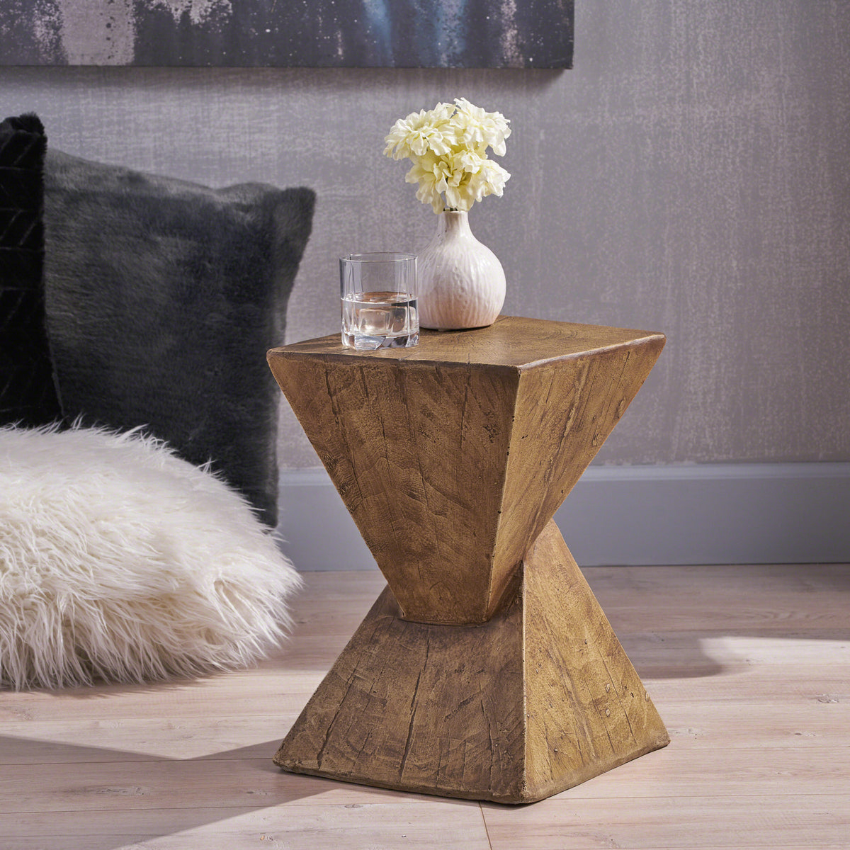 TESS Modern Side Table -Stylish End Table Compatible with Living Room, Bedroom, or Office,Versatile Home Furniture,Natural Color