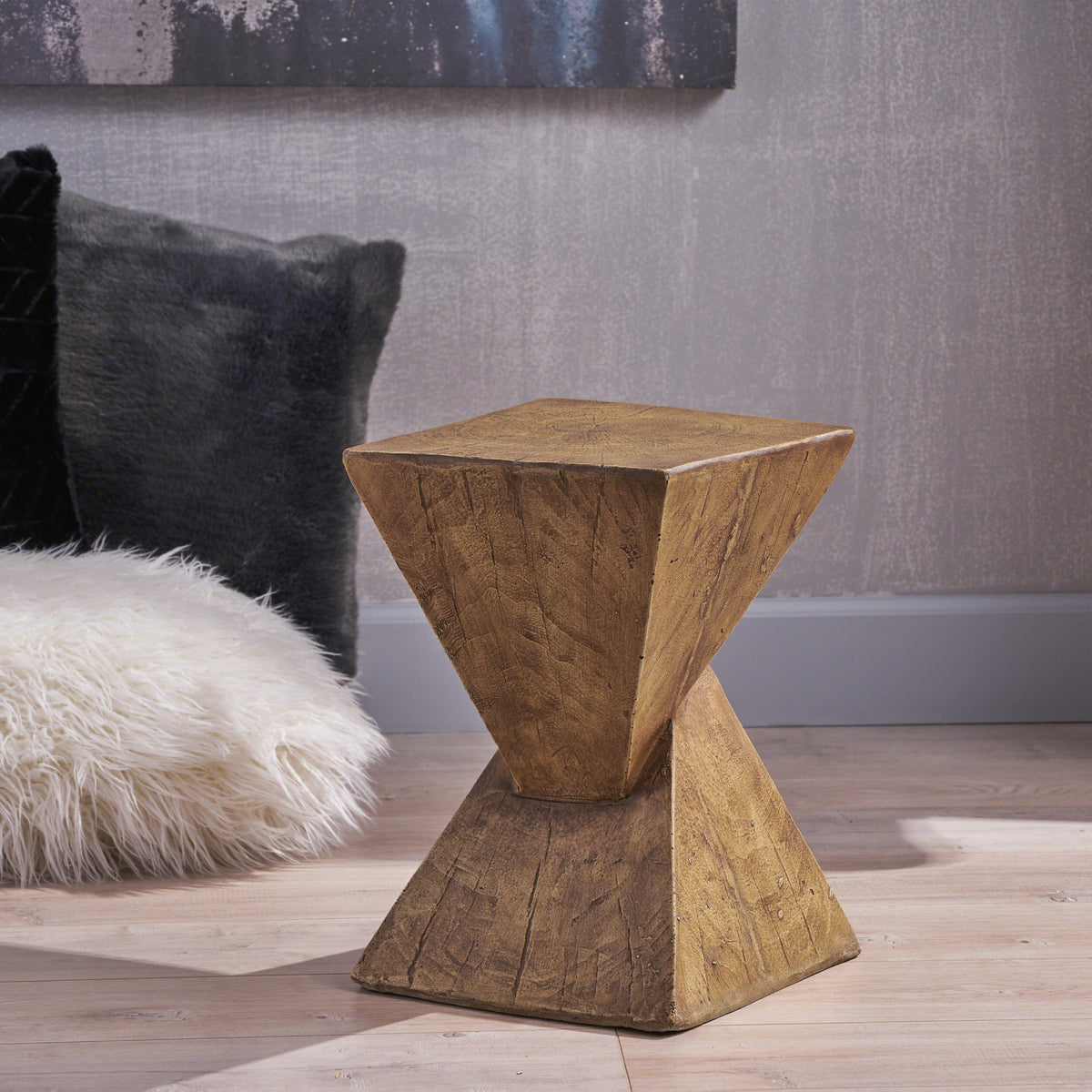TESS Modern Side Table -Stylish End Table Compatible with Living Room, Bedroom, or Office,Versatile Home Furniture,Natural Color