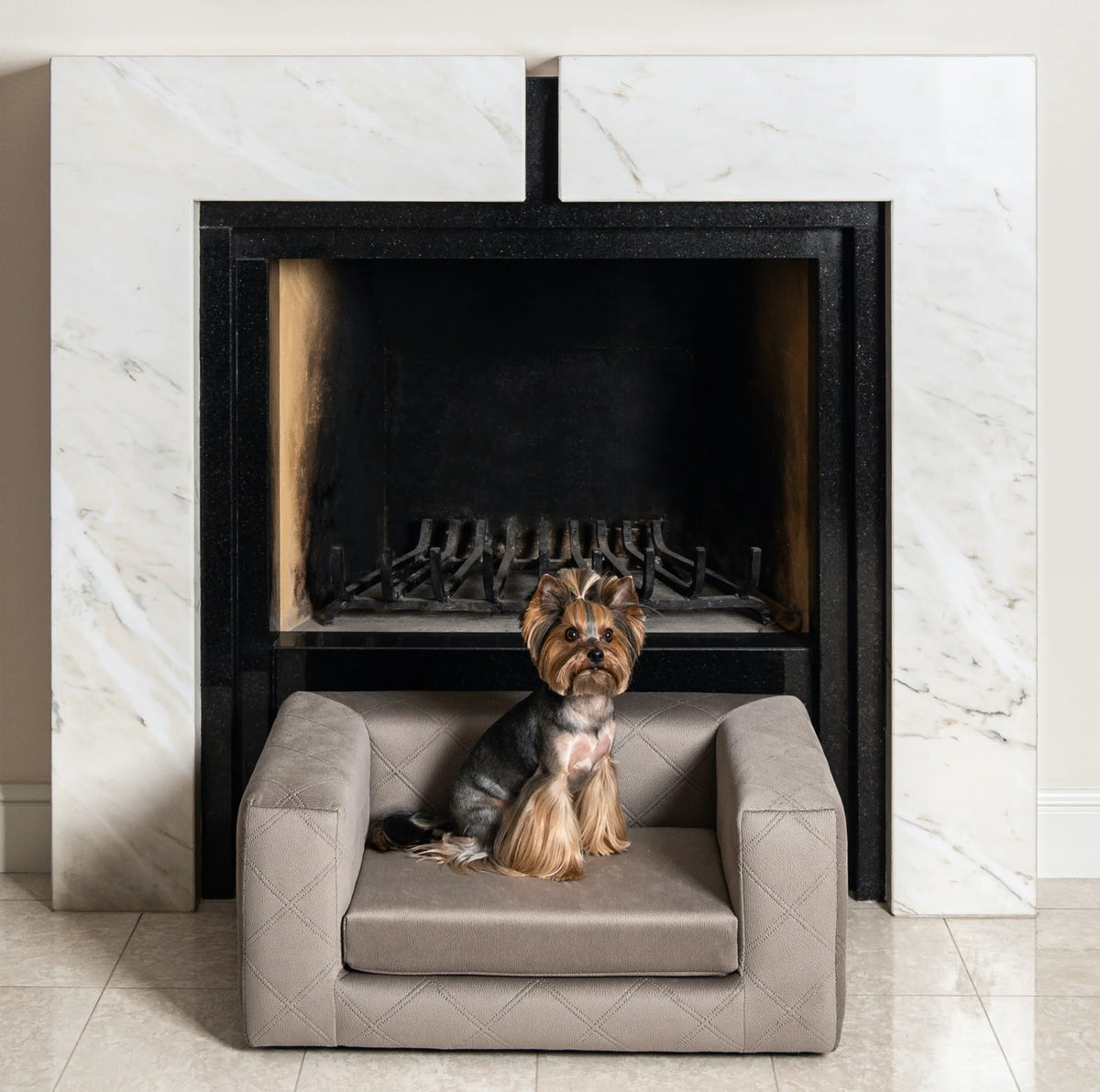 MYSTIQUE Luxury Pet Sofa